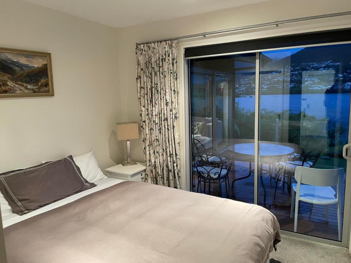 Peninsular Lakefront Queenstown Exterior foto